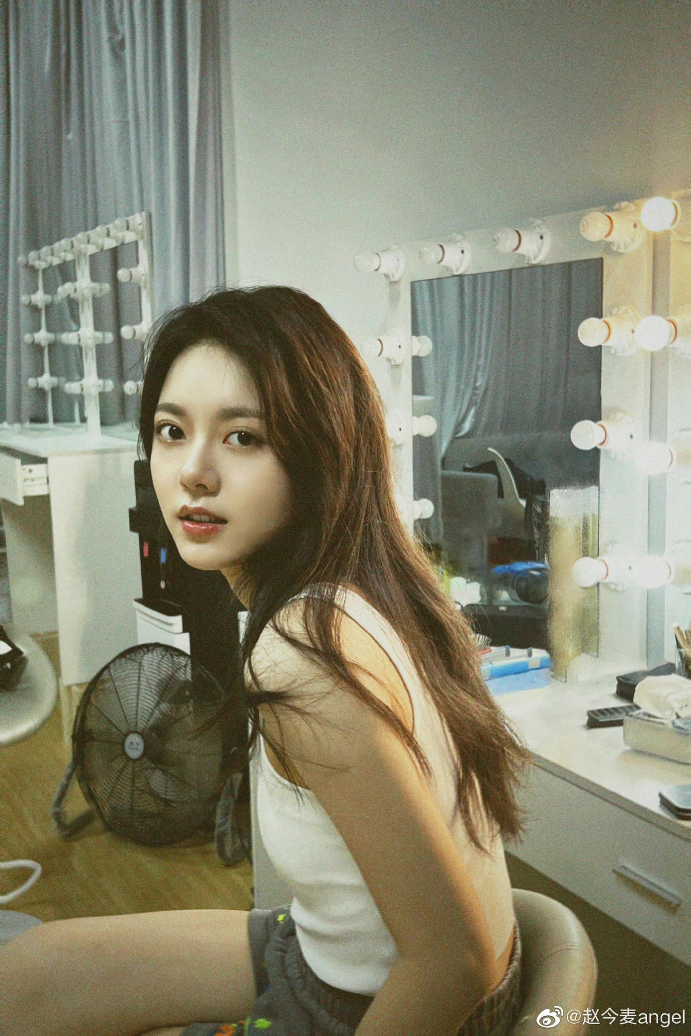 Khai Đoan (Khởi Đầu) là dự án phim nổi bật và gây tiếng vang nhất trong năm nay của Triệu Kim Mạch.