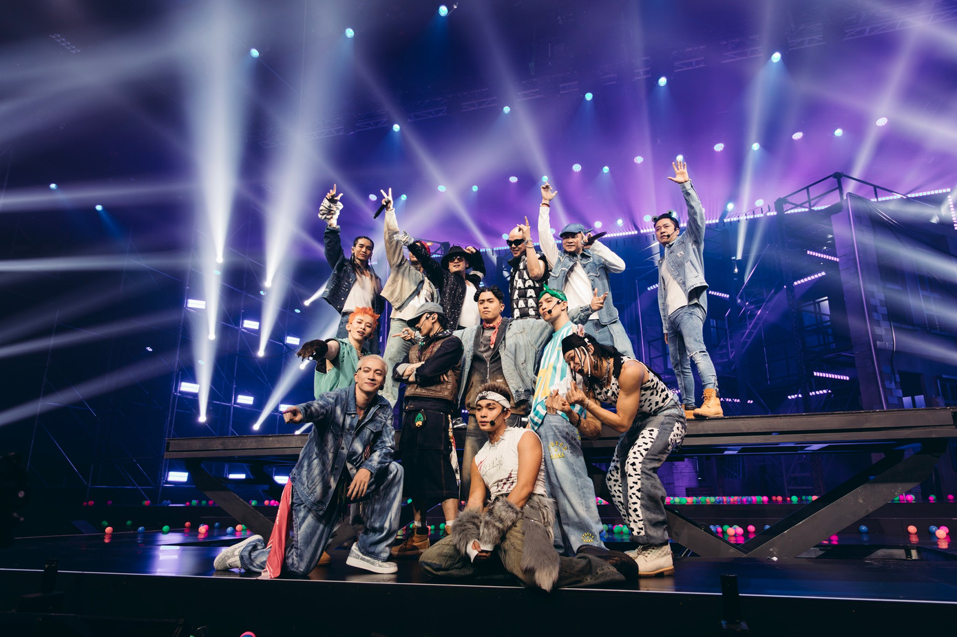 Touliver tham gia làm nhạc nhiều ca khúc của Anh Trai Vượt Ngàn Chông Gai. Ảnh: Yeah1 Touliver tham gia làm nhạc nhiều ca khúc của Anh Trai Vượt Ngàn Chông Gai. Ảnh: Yeah1