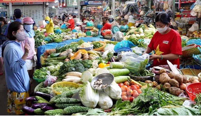 Ngoài chợ truyền thống, sẽ có thêm các mô hình chợ cộng đồng, chợ đêm và điểm kinh doanh tự phát. Ngoài chợ truyền thống, sẽ có thêm các mô hình chợ cộng đồng, chợ đêm và điểm kinh doanh tự phát.