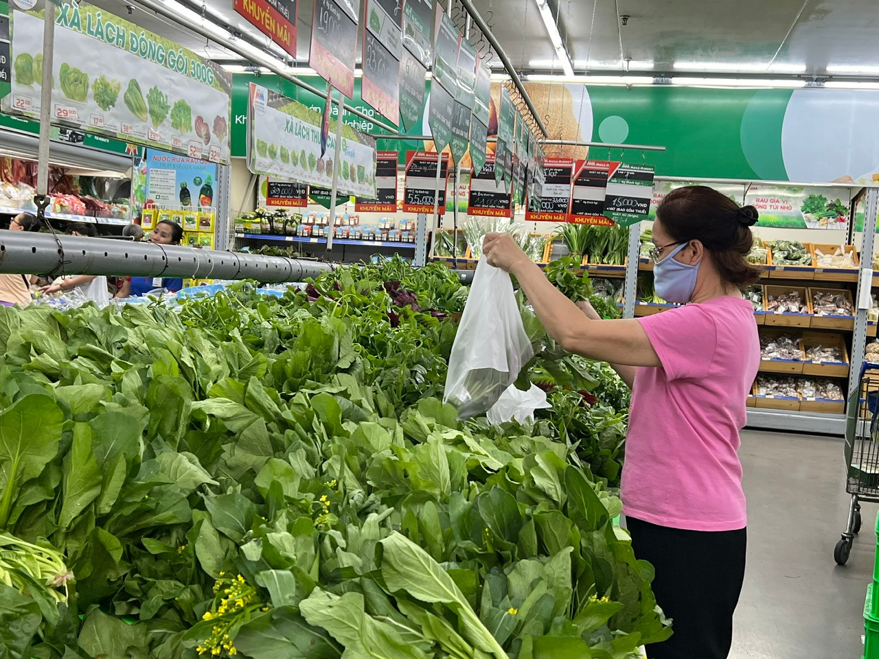 Bộ Công Thương yêu cầu các Sở Công Thương làm việc với các siêu thị, doanh nghiệp lên kế hoạch đảm bảo cung ứng hàng hóa thiết yếu trên địa bàn.