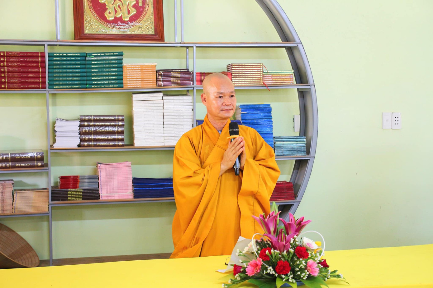 Đại đức Thích Hạnh Nhân.