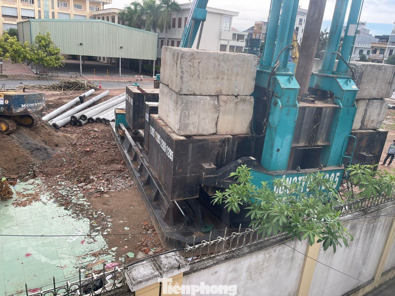 Hình ảnh nhà thầu thi công nhồi cọc móng. Hình ảnh nhà thầu thi công nhồi cọc móng.