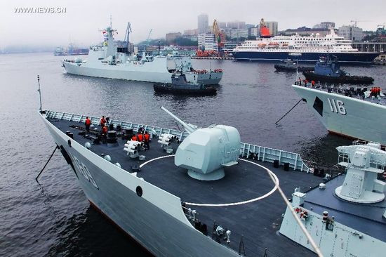 Các tàu chiến Trung Quốc được trang bị đầy đủ các thiết bị . Các tàu chiến Trung Quốc được trang bị đầy đủ các thiết bị