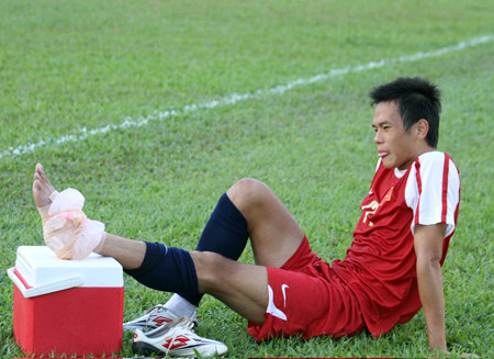 Xuân Hiếu trong màu áo U23 Việt Nam tại SEA Games 2011. Xuân Hiếu trong màu áo U23 Việt Nam tại SEA Games 2011