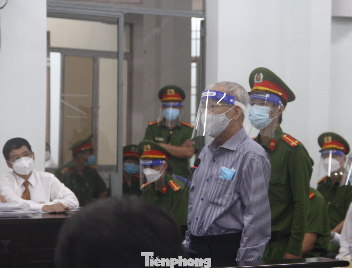 Bị cáo Đào Công Thiên tại phiên toà. Ảnh CÔNG HOAN