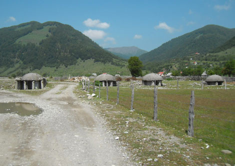 Vén màn bí mật về mạng lưới hầm ngầm chống hạt nhân Albania ảnh 4
