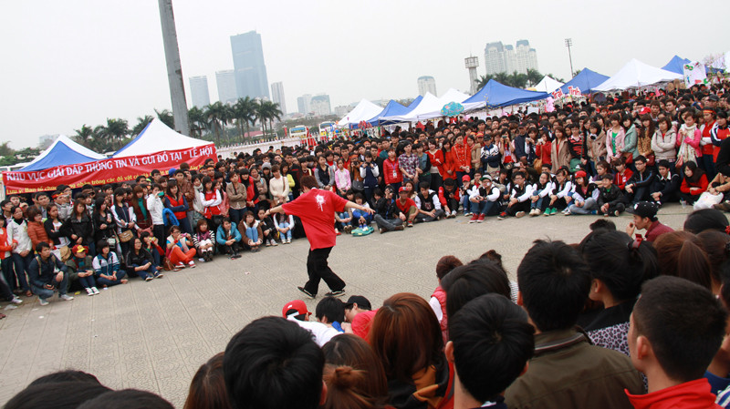 Nhiều trò chơi khác hấp dẫn các bạn trẻ