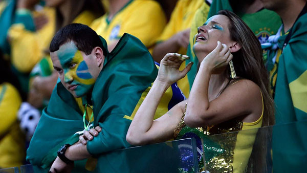 Lệ rơi thành sông trong ngày thảm họa của Selecao! ảnh 13