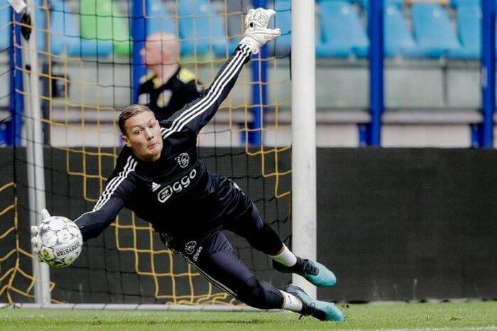 Kjell Scherpen sở hữu chiều cao ấn tượng Kjell Scherpen sở hữu chiều cao ấn tượng