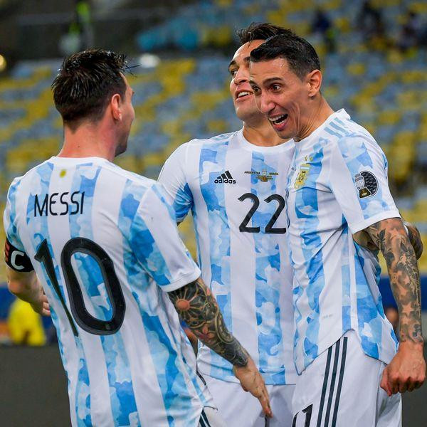 Với 4 bàn thắng ghi được từ đầu giải, Messi giành danh hiệu vua phá lưới của Copa America 2021. Đáng chú ý ở chỗ, trong tổng số 12 bàn thắng của toàn đội Argentina trong suốt giải, Messi trực tiếp đóng góp đến 9 bàn: 4 bàn thắng và 5 pha kiến tạo thành bàn.