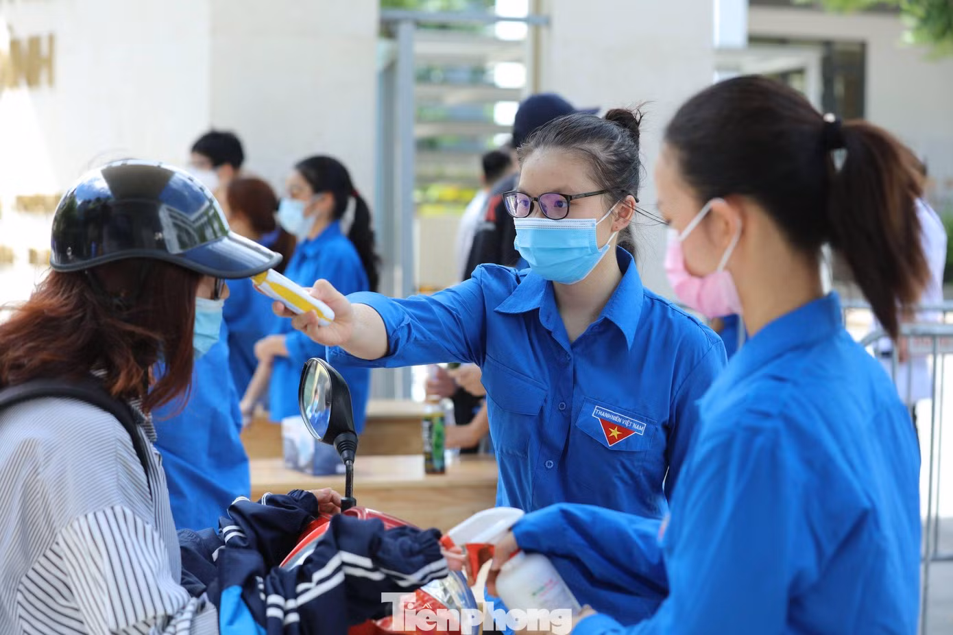 Các cơ sở tăng cường tuyên truyền chủ trương tổ chức kỳ thi tuyển sinh, thông tin yêu cầu các thí sinh, phụ huynh, cán bộ giáo viên, nhân viên tham gia tổ chức kỳ tuyển sinh thực hiện đầy đủ thông điệp "5K" và các quy định về phòng chống dịch bệnh của Bộ Y tế, hạn chế đi đến những nơi không thật cần thiết.