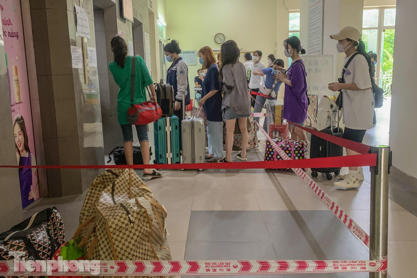 Được biết, số sinh viên phải dời đi là 2.176 sinh viên.