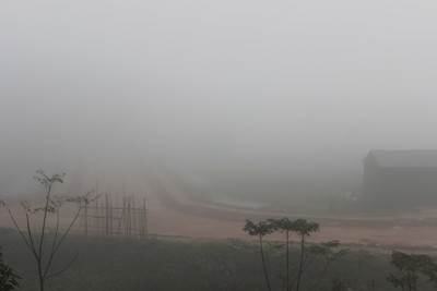 Nhiều cao ốc ở Nghệ An, Hà Tĩnh chìm trong sương mù ảnh 9