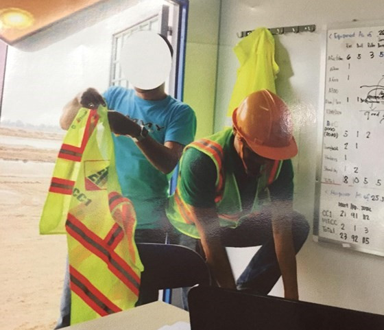 Hai cha con cầm đầu nhóm khủng bố bị bắt ra sao? ảnh 1