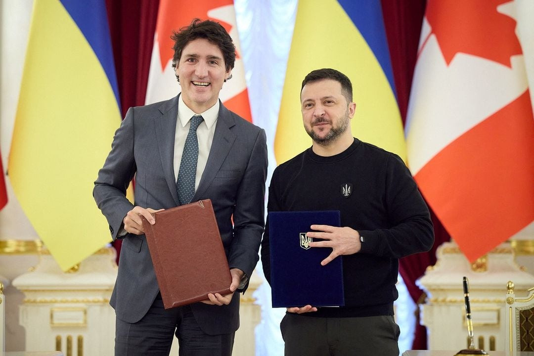 Tổng thống Ukraine Zelensky và Thủ tướng Canada Justin Trudeau. Ảnh: Reuters Tổng thống Ukraine Zelensky và Thủ tướng Canada Justin Trudeau. Ảnh: Reuters