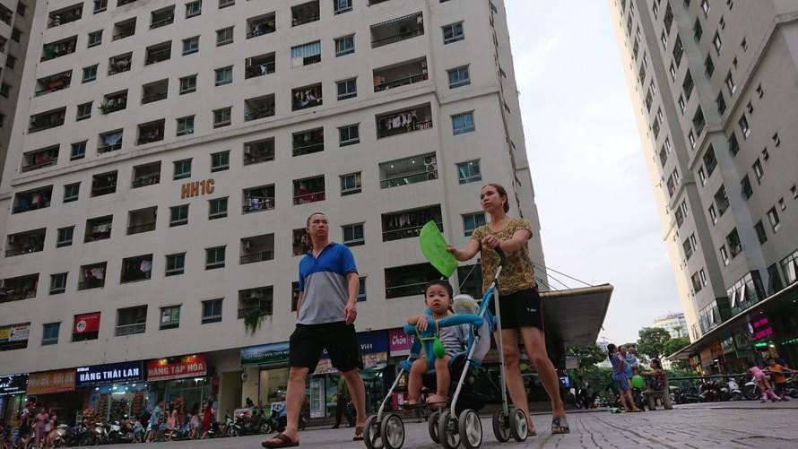 Bộ Xây dựng cho biết, sẽ tiếp tục nghiên cứu, bổ sung chính sách nhà ở cho đối tượng người thu nhập thấp tạo điều kiện cho các đối tượng là người thu nhập thấp ở khu vực đô thị có nhiều cơ hội tiếp cận và mua, thuê, thuê mua nhà ở, ổn định cuộc sống.