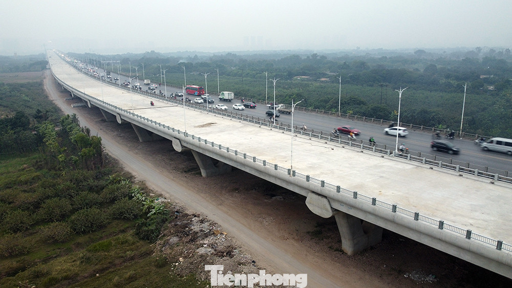 Dự án xây dựng cầu Vĩnh Tuy giai đoạn 2 đang được liên danh nhà thầu nỗ lực, đưa công trình về đích đúng dịp giải phóng Thủ đô 10/10/2023.