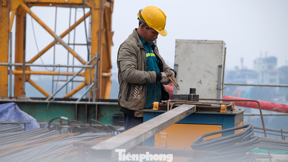 Công trình được nhà thầu áp dụng các công nghệ thi công mới, giảm thời gian thi công 1,5 năm so với giai đoạn 1. Việc thay đổi phương pháp đổ bê tông giúp nhà thầu chủ động được nguồn cung cấp nguyên vật liệu, giảm bớt chi phí cho khâu trung gian.