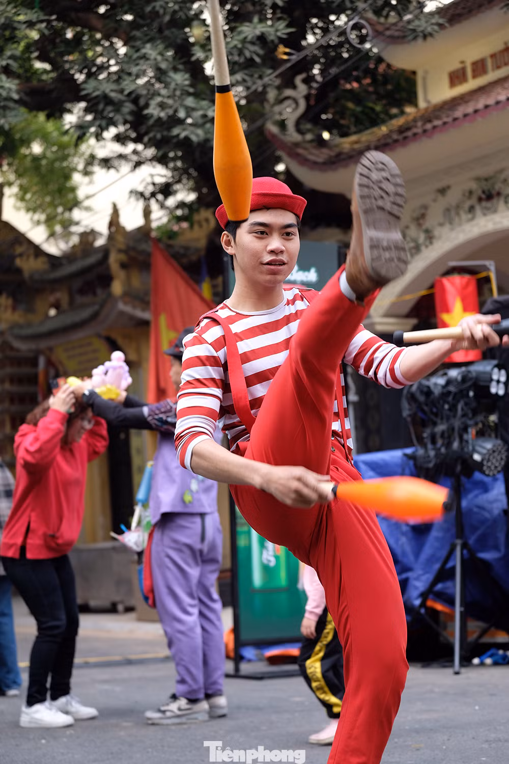 Ngoài ẩm thực, khu phố sẽ kết hợp tổ chức các hoạt động nghệ thuật đường phố vào ngày cuối tuần, các dịp lễ hội.