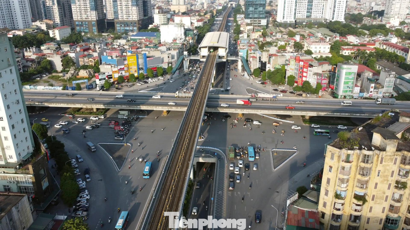 Tuyến đường sắt nội đô đầu tiên của Thủ đô là Cát Linh - Hà Đông được đưa vào sử dụng sau hơn chục năm xây dựng đã phần nào góp phần giảm ùn tắc giao thông tại tuyến đường cửa ngõ phía Tây của Hà Nội.