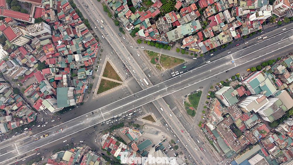 Công trình được kỳ vọng sẽ giảm tải tình trạng ùn tắc giao thông nghiêm trọng thường xuyên xảy ra ở trục đường này.