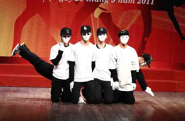 Nhiều bài diễn ấn tượng