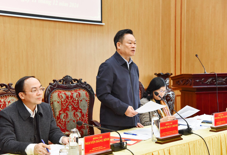 Theo Bí thư Tỉnh ủy Bắc Kạn Hoàng Duy Chinh, Bắc Kạn sẽ hoàn thành việc sắp xếp, tinh gọn bộ máy trước 26/12. Theo Bí thư Tỉnh ủy Bắc Kạn Hoàng Duy Chinh, Bắc Kạn sẽ hoàn thành việc sắp xếp, tinh gọn bộ máy trước 26/12.