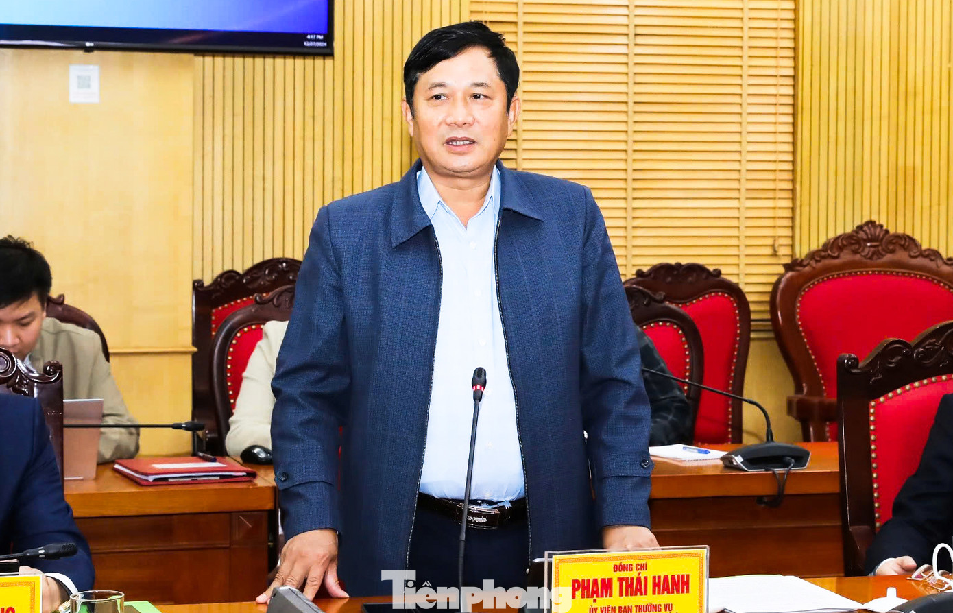 Ông Phạm Thái Hanh - Trưởng Ban Dân vận Tỉnh ủy Thái Nguyên tự nguyện xin nghỉ hưu trước tuổi. Ông Phạm Thái Hanh - Trưởng Ban Dân vận Tỉnh ủy Thái Nguyên tự nguyện xin nghỉ hưu trước tuổi.