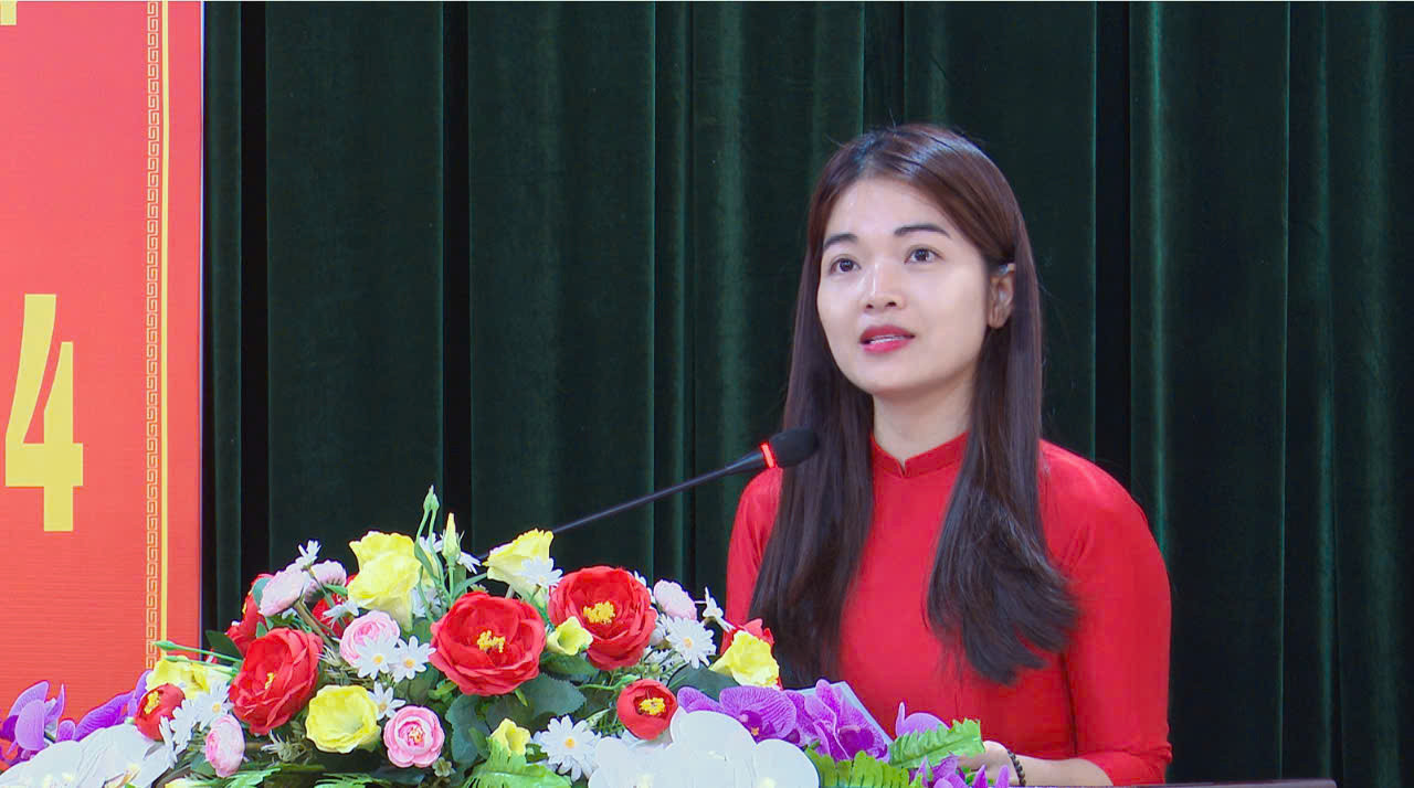 Bà Vũ Thị Anh Dung - Chủ tịch UBND huyện Đồng Hỷ nhiệm kỳ 2021-206. Ảnh: TTVHTT Đồng Hỷ. Bà Vũ Thị Anh Dung - Chủ tịch UBND huyện Đồng Hỷ nhiệm kỳ 2021-206. Ảnh: TTVHTT Đồng Hỷ.