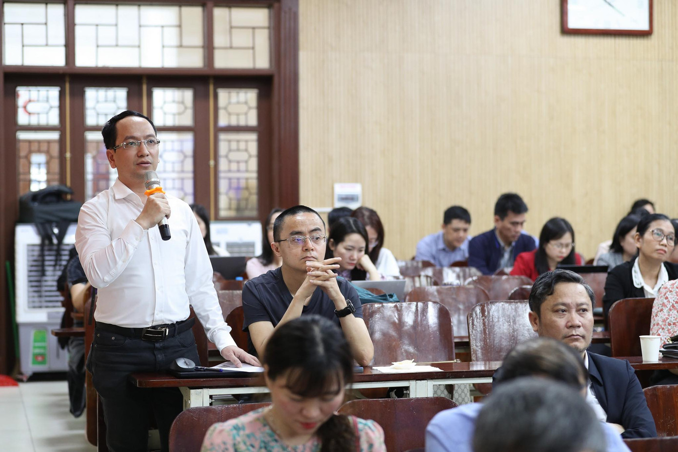 Các đại biểu thảo luận về các giải pháp đổi mới và nâng cao chất lượng nghiên cứu, đào tạo tại ĐHQGHN. Các đại biểu thảo luận về các giải pháp đổi mới và nâng cao chất lượng nghiên cứu, đào tạo tại ĐHQGHN.