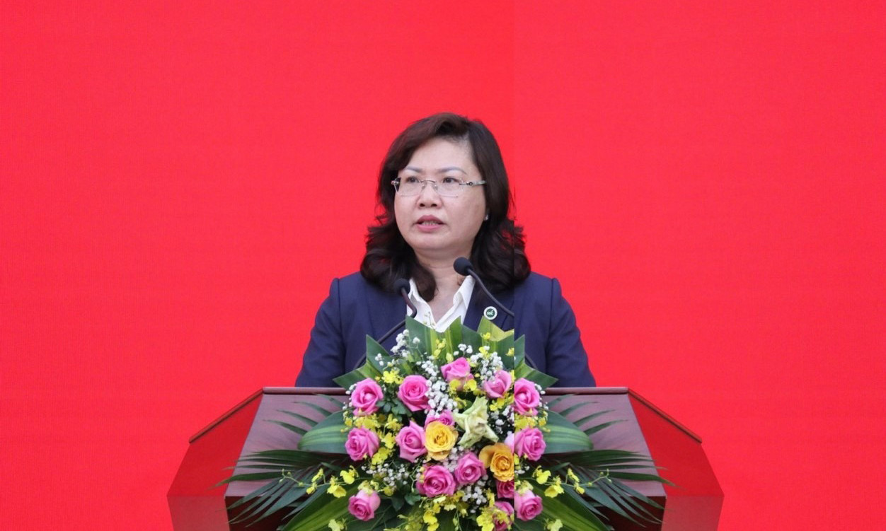 Đồng chí Vũ Thị Chân Phương, Bí thư Đảng ủy cơ quan Uỷ ban Chứng khoán Nhà nước, Chủ tịch Ủy ban Chứng khoán Nhà nước phát biểu tại Hội nghị. Ảnh: Chinhphu.vn. Đồng chí Vũ Thị Chân Phương, Bí thư Đảng ủy cơ quan Uỷ ban Chứng khoán Nhà nước, Chủ tịch Ủy ban Chứng khoán Nhà nước phát biểu tại Hội nghị. Ảnh: Chinhphu.vn.