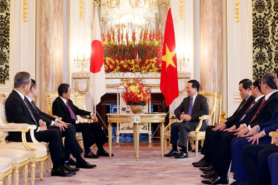 Chủ tịch nước Võ Văn Thưởng tiếp Phó Chủ tịch Đảng Dân chủ Tự do Nhật Bản Aso Taro. (Ảnh: Thống Nhất/TTXVN)