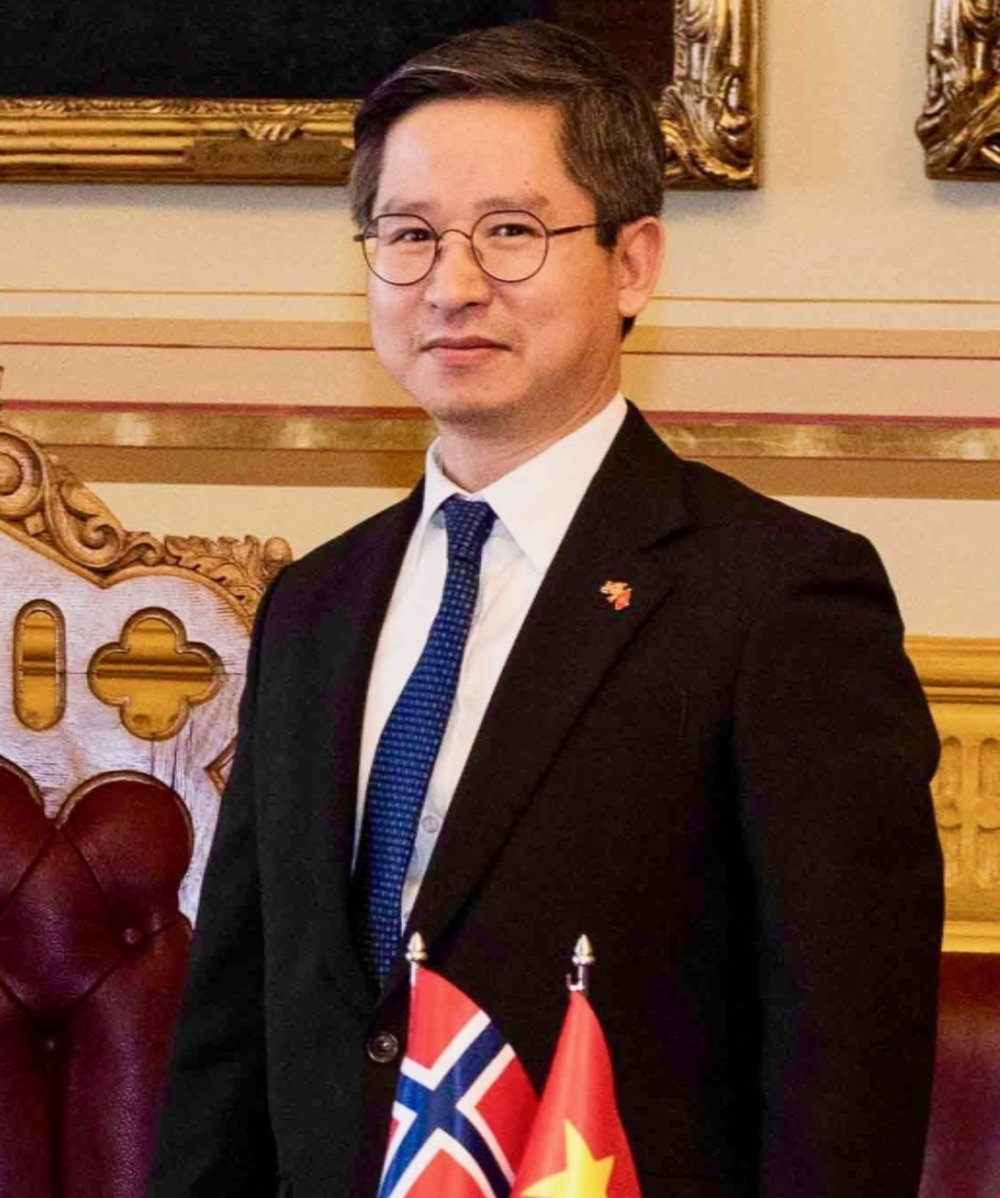 Đại sứ Việt Nam tại Vương quốc Na Uy Đinh Nho Hưng. (Ảnh: TTXVN phát) Đại sứ Việt Nam tại Vương quốc Na Uy Đinh Nho Hưng. (Ảnh: TTXVN phát)