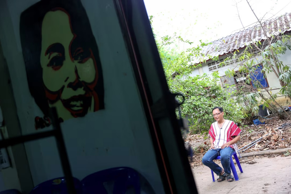 Ông Saw Taw Nee, phát ngôn viên Liên minh quốc gia Karen. (Ảnh: Reuters)