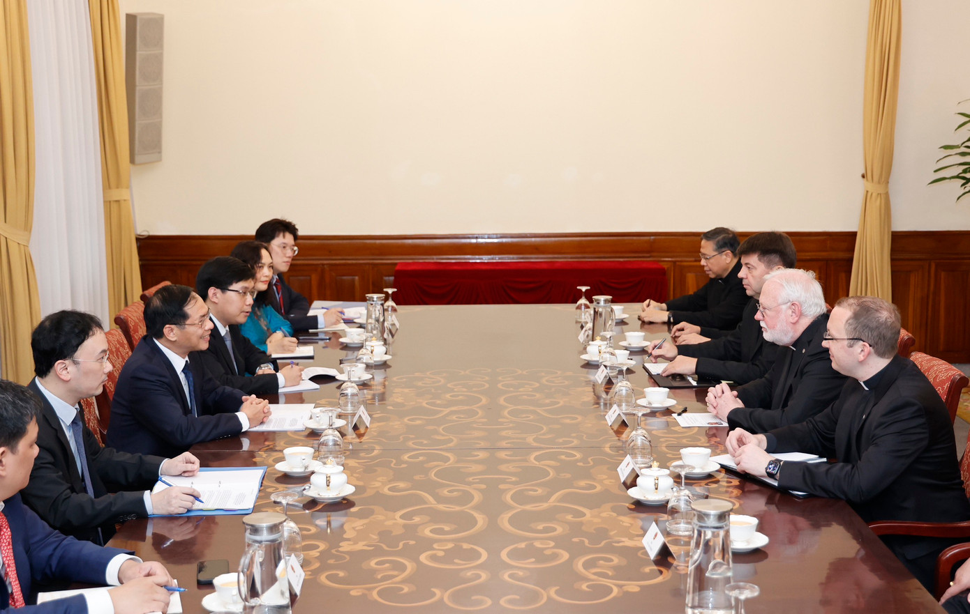 Toàn cảnh cuộc tiếp Bộ trưởng Ngoại giao Toà thánh Vatican ngày 9/4. (Ảnh: Như Ý) Toàn cảnh cuộc tiếp Bộ trưởng Ngoại giao Toà thánh Vatican ngày 9/4. (Ảnh: Như Ý)