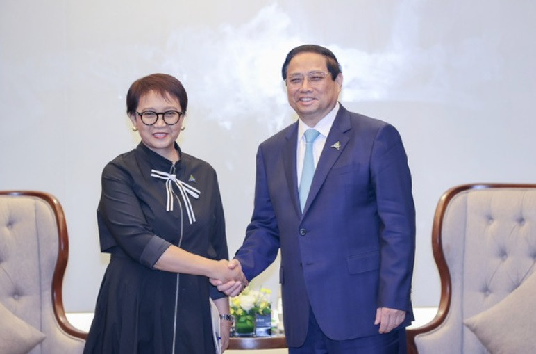 Thủ tướng Phạm Minh Chính tiếp Bộ trưởng Ngoại giao Indonesia Retno Marsudi. (Ảnh: Chinhphu.vn)