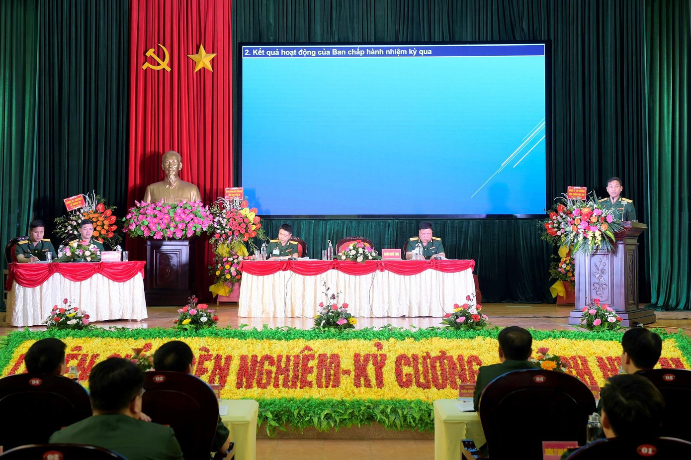 Quang cảnh đại hội