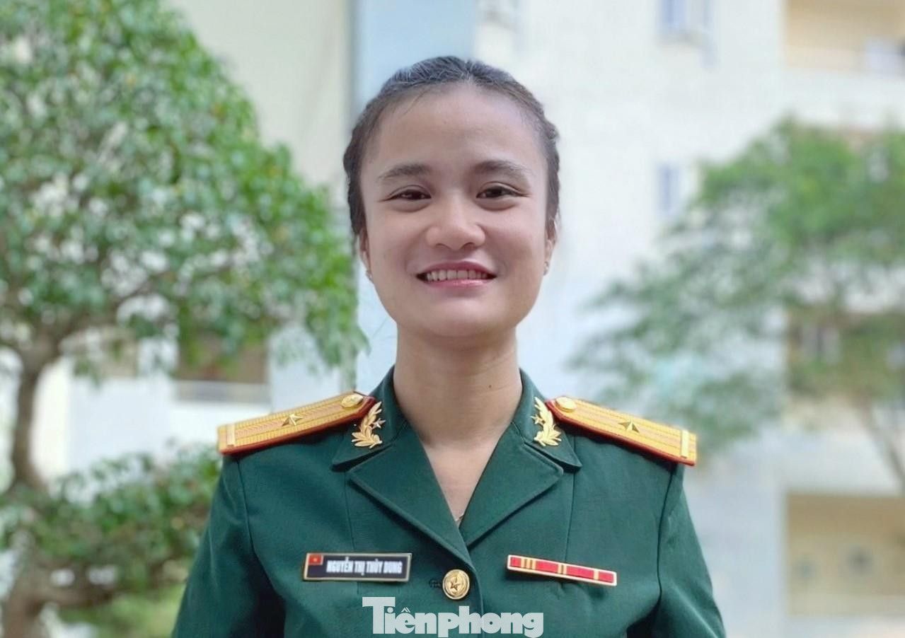 Thiếu úy Thùy Dung là một trong 6 đại biểu ưu tú của Binh chủng Đặc công dự Đại hội đại biểu Đoàn TNCS Hồ Chí Minh Quân đội lần thứ X, ngày 11 và 12/10/2022.