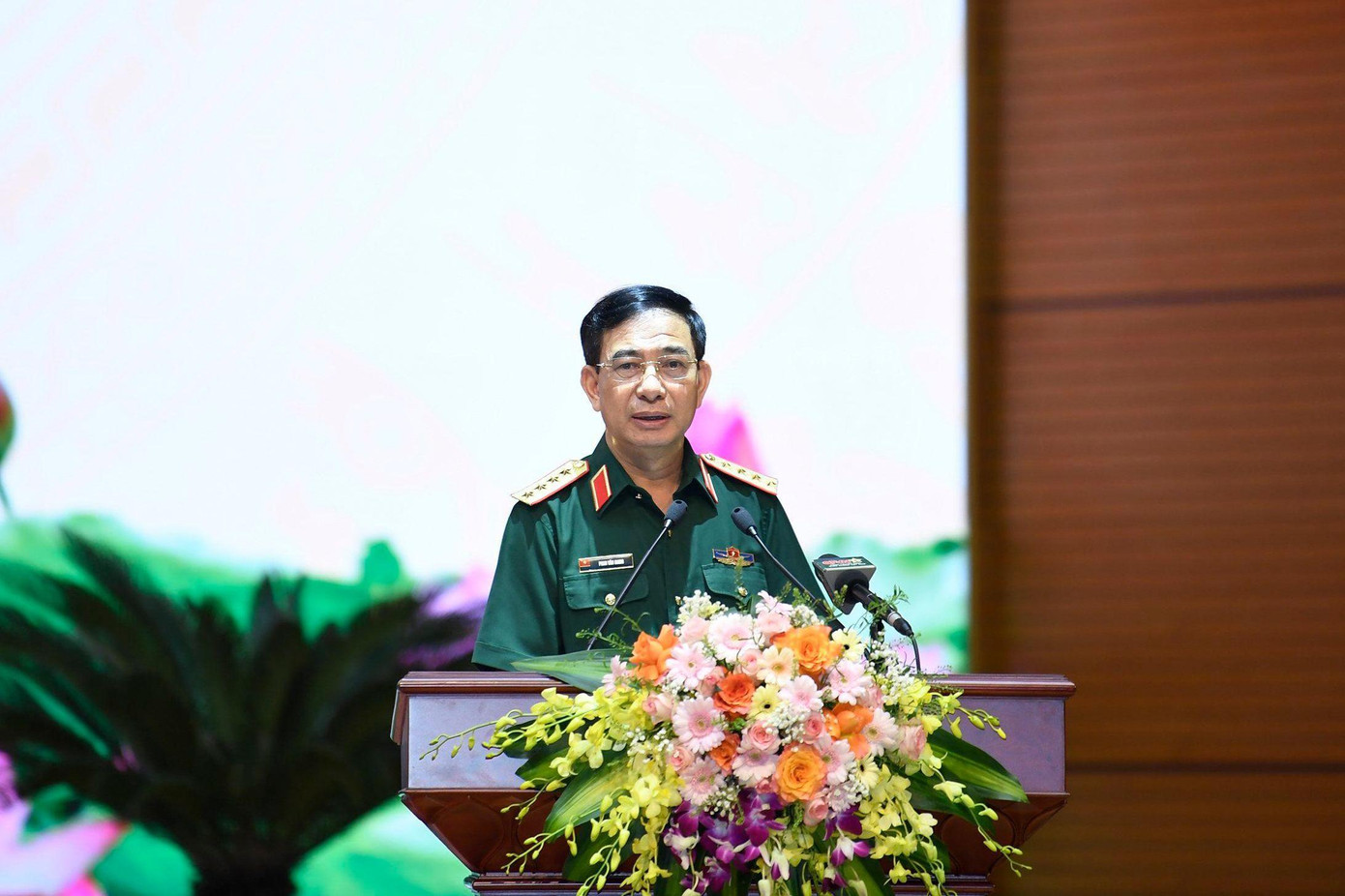 Hội nghị diễn ra dưới sự chủ trì của Đại tướng Phan Văn Giang - Ủy viên Bộ Chính trị, Phó Bí thư Quân ủy Trung ương, Bộ trưởng Bộ Quốc phòng Hội nghị diễn ra dưới sự chủ trì của Đại tướng Phan Văn Giang - Ủy viên Bộ Chính trị, Phó Bí thư Quân ủy Trung ương, Bộ trưởng Bộ Quốc phòng