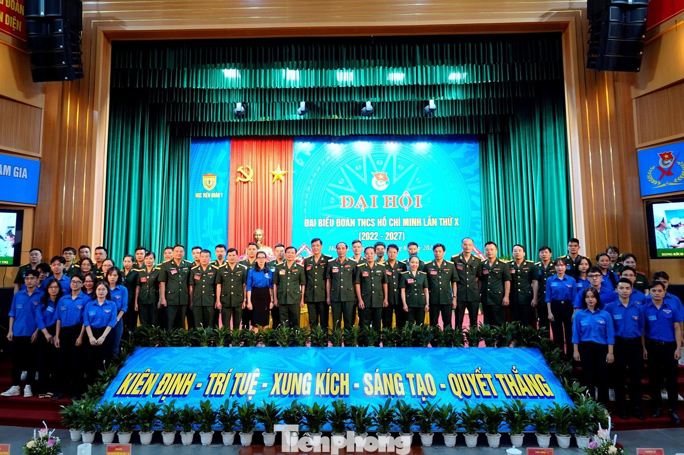 Với khẩu hiệu hành động “Kiên định, trí tuệ, xung kích, sáng tạo, quyết thắng”, ĐH xác định 3 khâu đột phá trong giai đoạn 2022-2027: Nâng cao năng lực, trách nhiệm nêu gương của đội ngũ cán bộ Đoàn; Xung kích nâng cao chất lượng, hiệu quả thực hiện nhiệm vụ chính trị trung tâm của cơ quan, đơn vị. Nâng cao chất lượng hoạt động ngoại khóa; Xung kích nâng cao chất lượng xây dựng chính quy, quản lý chấp hành pháp luật, kỷ luật. Ảnh: Nguyễn Minh