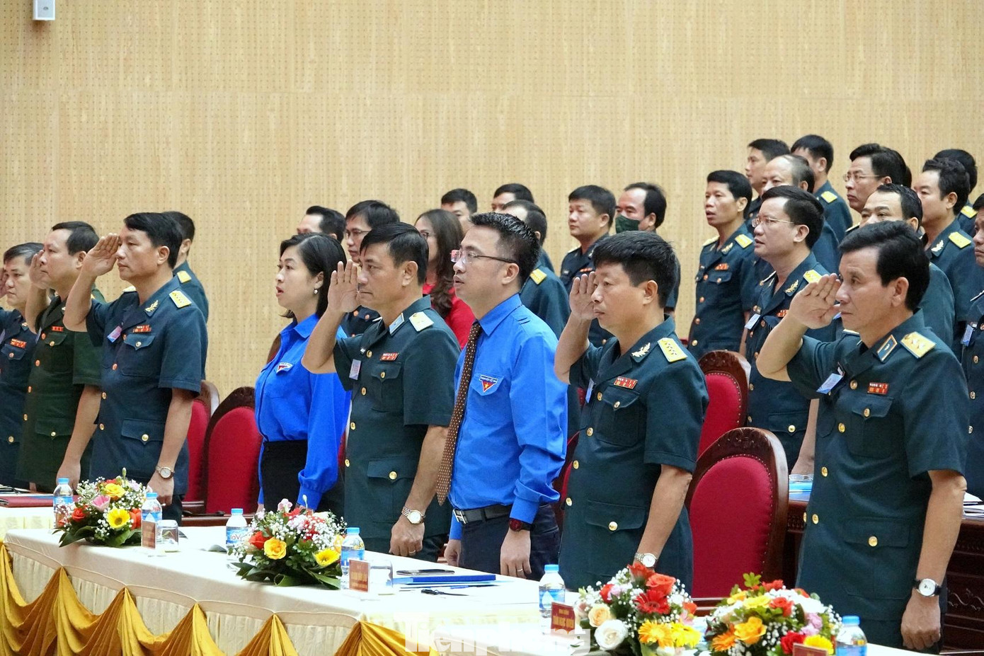 Đại biểu dự ĐH làm lễ chào cờ Đại biểu dự ĐH làm lễ chào cờ