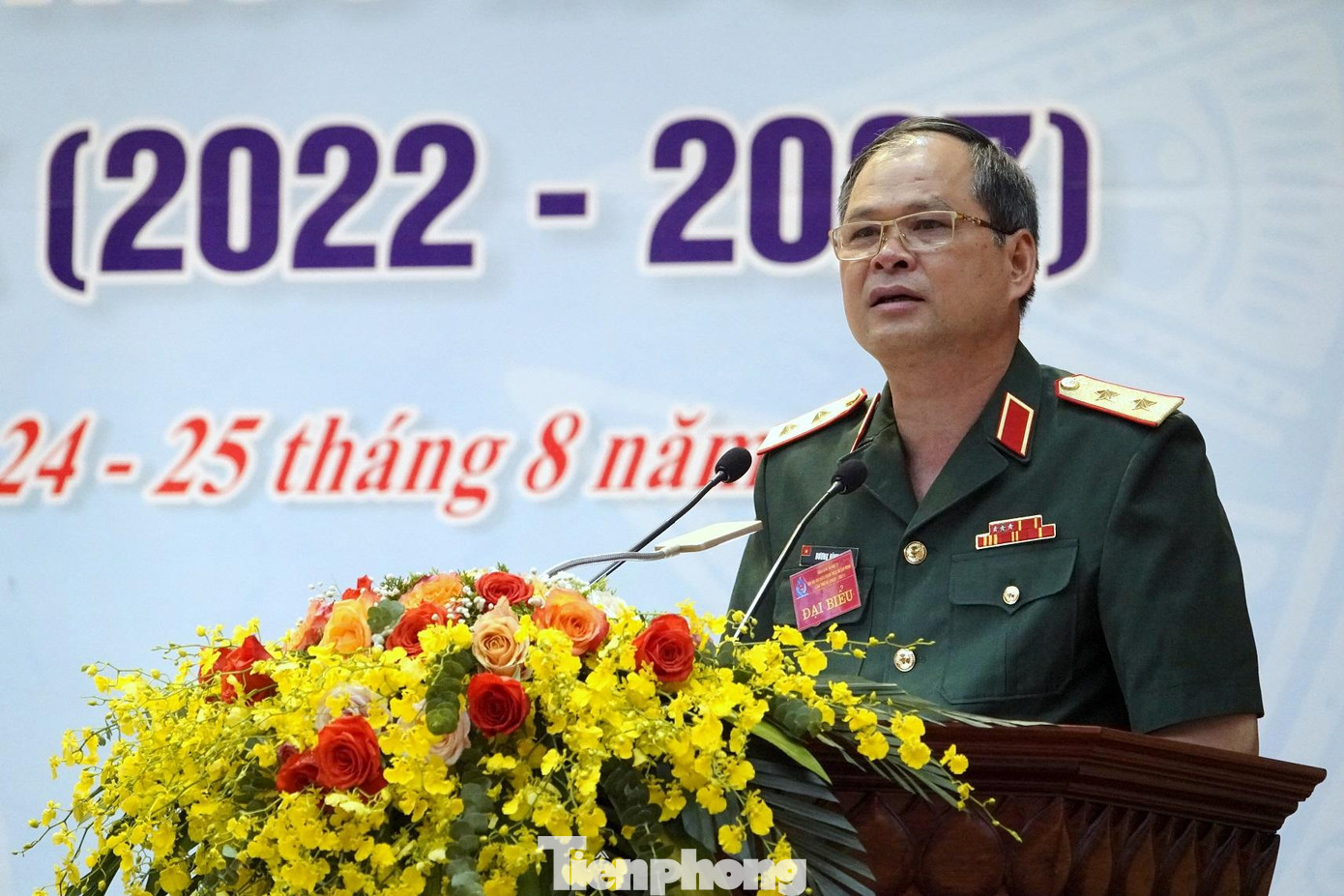 Trung tướng Dương Đình Thông - Chính ủy Quân khu 1 phát biểu chỉ đạo ĐH, sáng 25/8