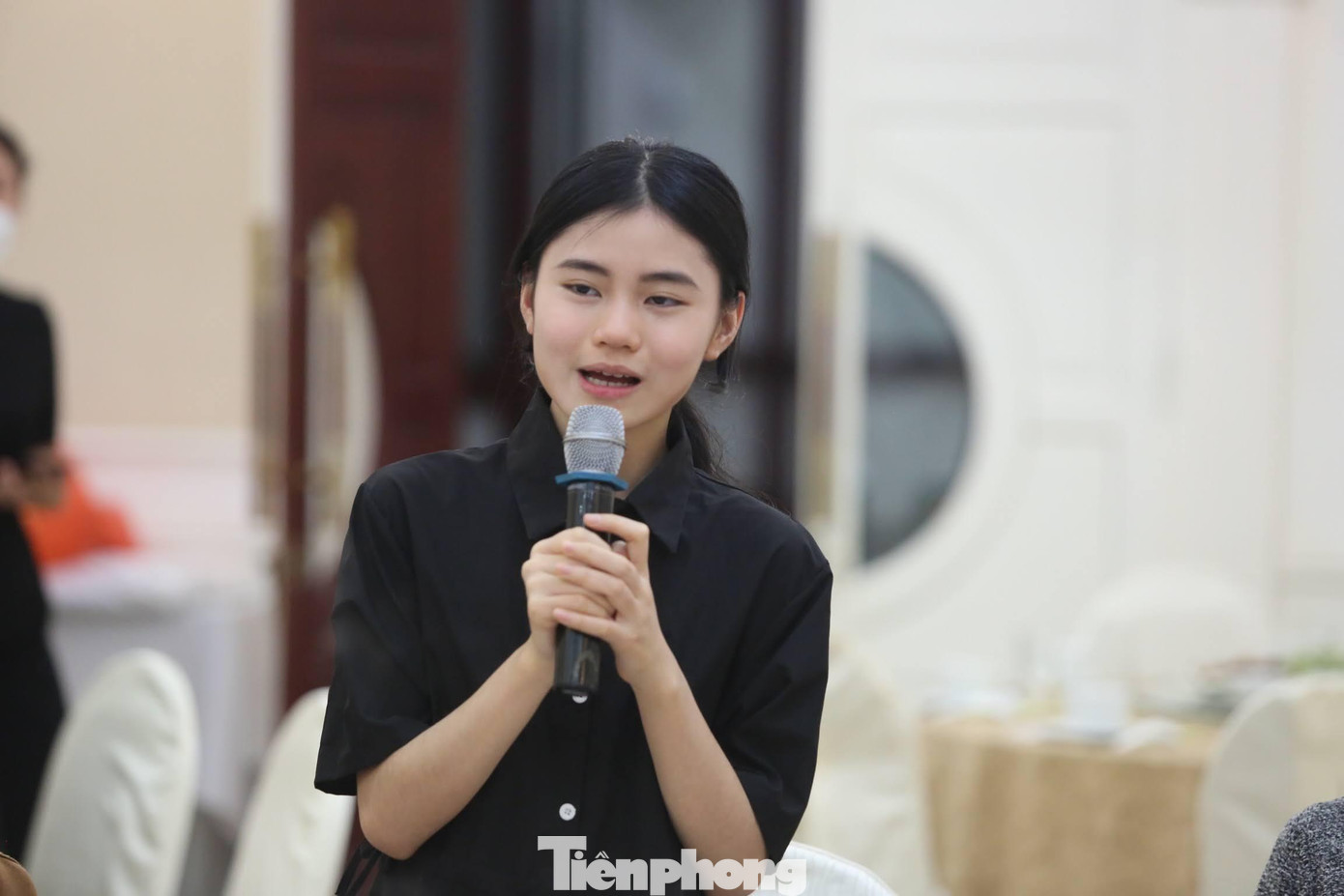 Gương mặt trẻ triển vọng Nguyễn Nguyên Lê Gương mặt trẻ triển vọng Nguyễn Nguyên Lê