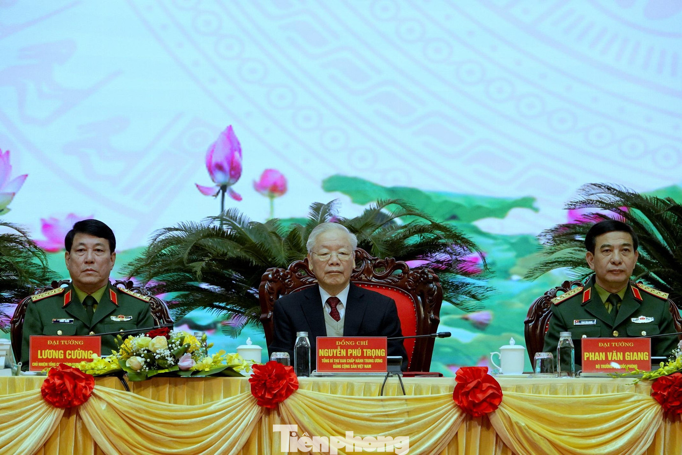 Tổng Bí thư Nguyễn Phú Trọng và lãnh đạo Bộ Quốc phòng tại hội nghị Tổng Bí thư Nguyễn Phú Trọng và lãnh đạo Bộ Quốc phòng tại hội nghị