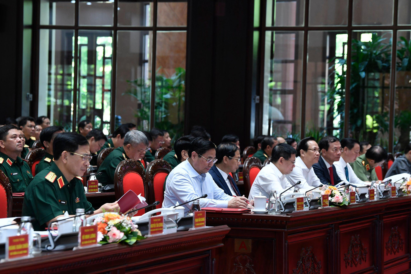 Thủ tướng Chính phủ Phạm Minh Chính và các đại biểu dự hội nghị. Thủ tướng Chính phủ Phạm Minh Chính và các đại biểu dự hội nghị.