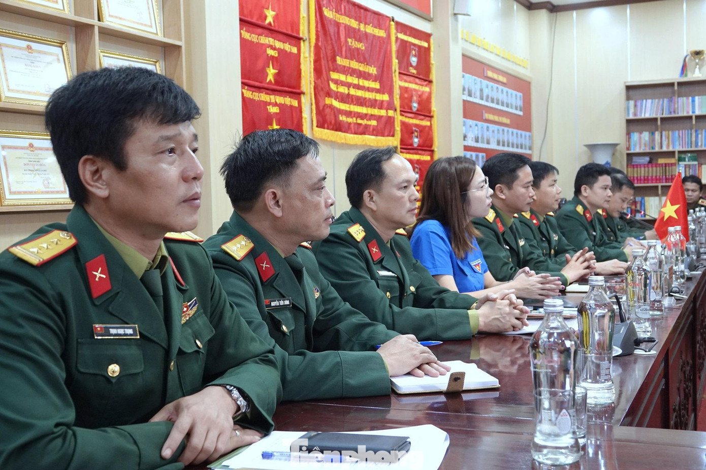 Đoàn đại biểu Ban Thanh niên Quân đội và Ban Quốc tế Trung ương Đoàn tại tọa đàm