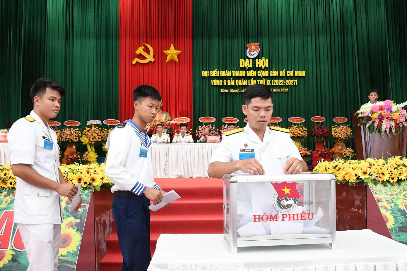 Đại hội đã bầu 11 đại biểu chính thức và 2 đại biểu dự khuyết đi dự Đại hội đại biểu Đoàn Thanh niên Cộng sản Hồ Chí Minh Quân chủng Hải quân lần thứ IX