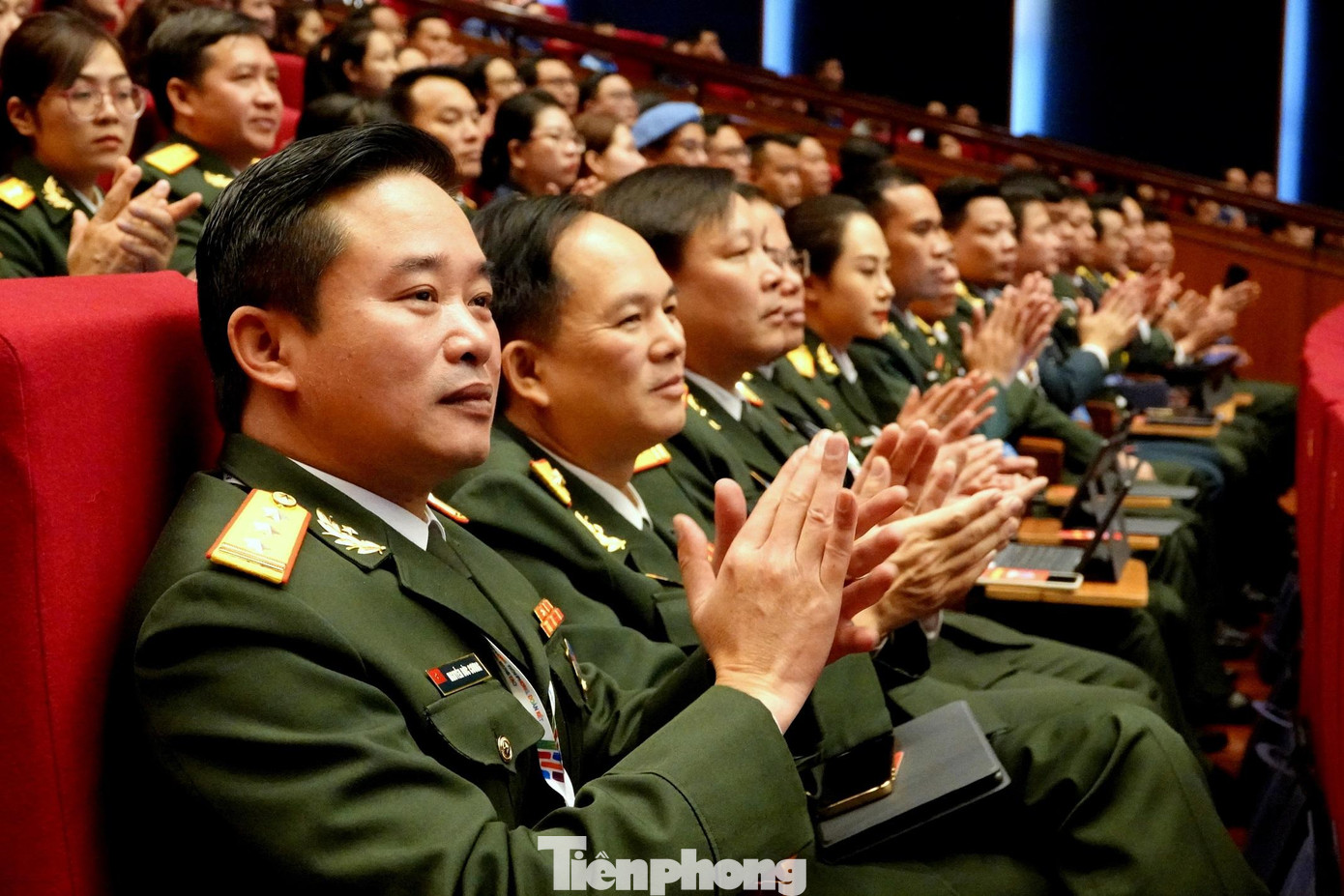 Đoàn đại biểu thanh niên Quân đội tham dự Đại hội Đoàn toàn quốc lần thứ XII gồm 59 cán bộ, ĐVTN ưu tú đại diện cho tuổi trẻ toàn quân