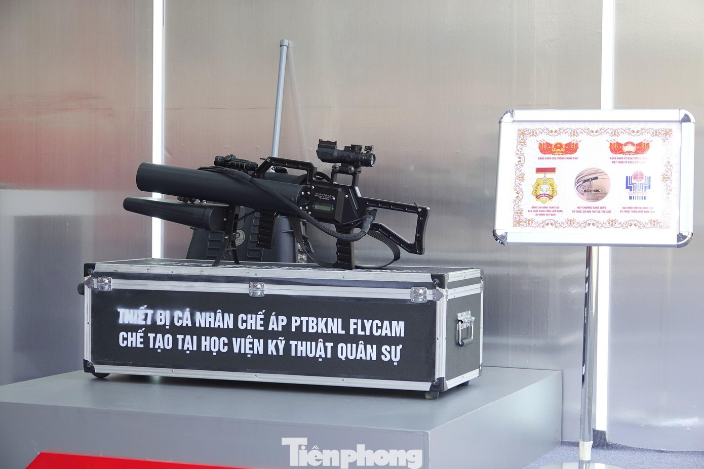 Thiết bị chế áp phương tiện bay không người lái