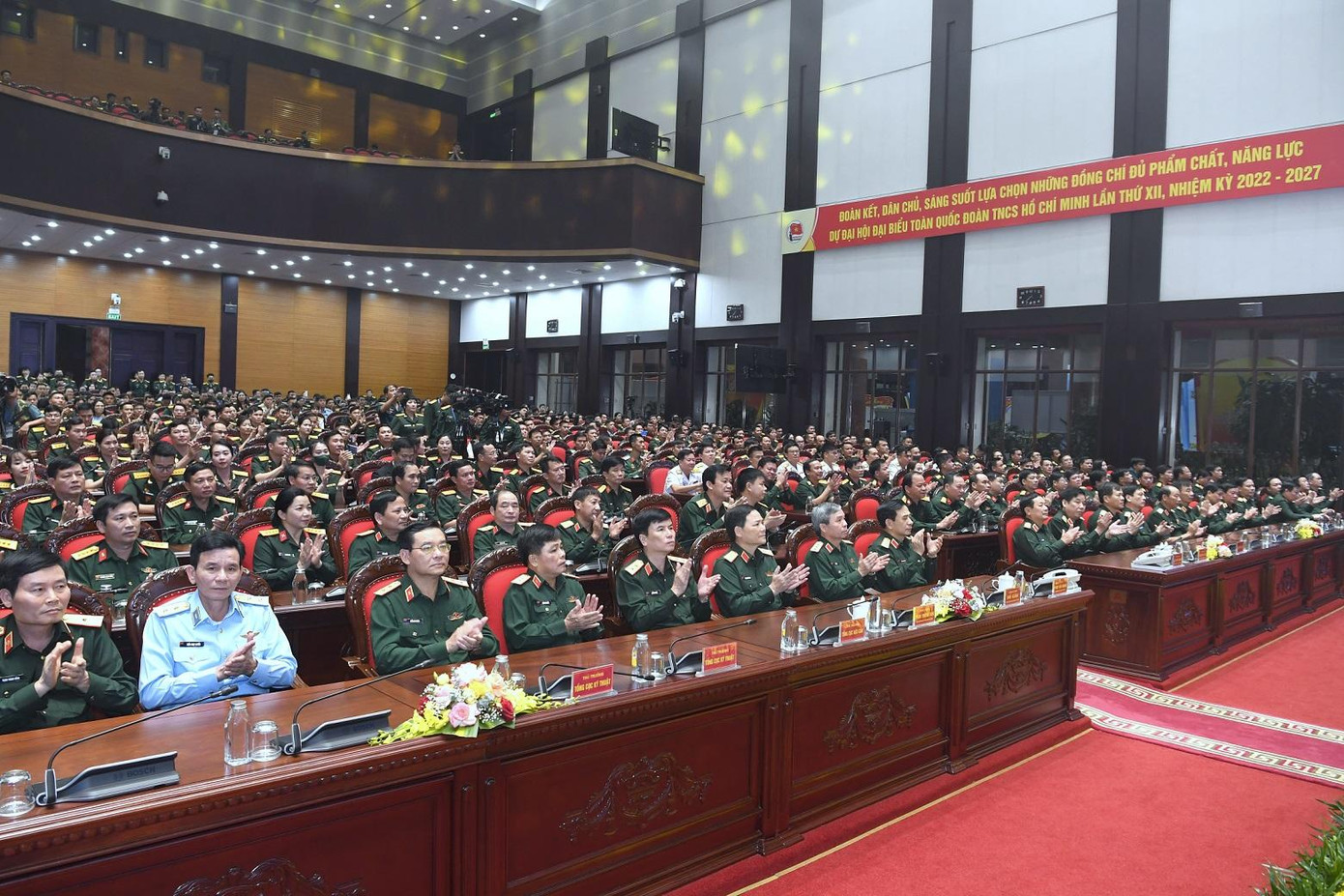 Cùng dự có đại biểu lãnh đạo, chỉ huy các cơ quan chức năng của Bộ Quốc phòng, Tổng cục Chính trị, Bộ Tổng Tham mưu; đại biểu lãnh đạo Trung ương Hội Cựu chiến binh Việt Nam, Trung ương Đoàn, Trung ương Hội LHPN Việt Nam; đại biểu các cơ quan, đơn vị trong toàn quân cùng 450 đại biểu ưu tú về dự Đại hội.